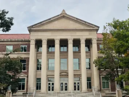 美國大學學費
